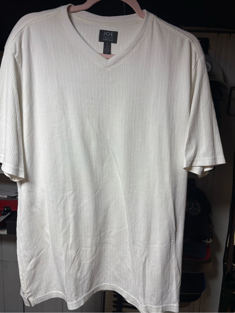 Joseph Abboud Short Sleeve V-Neck Tee in Off-White